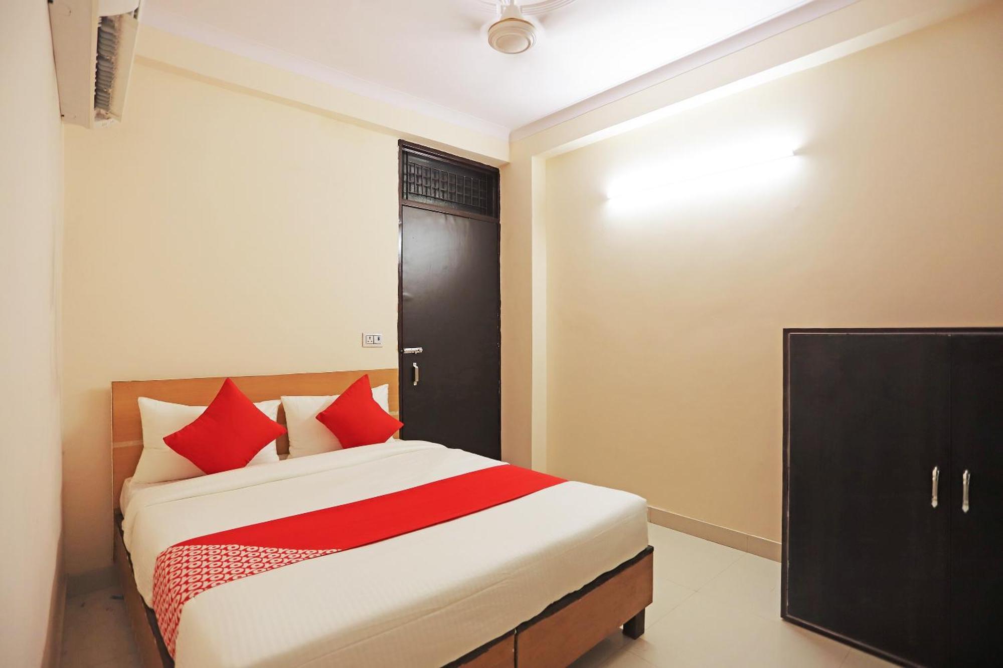Hotel O Lal Residency Делі Екстер'єр фото