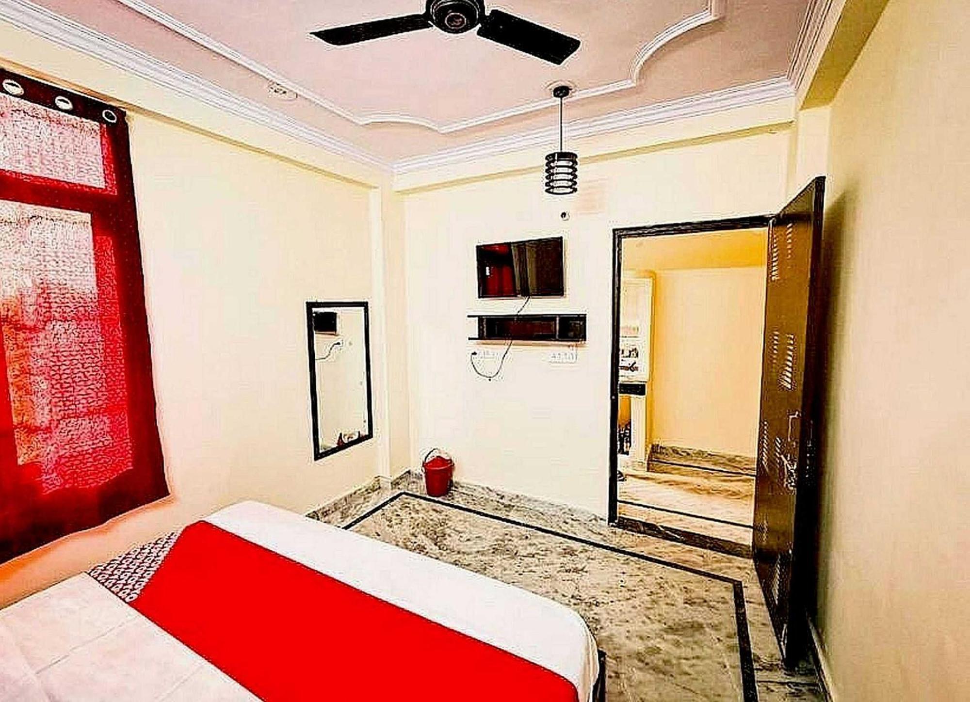 Hotel O Lal Residency Делі Екстер'єр фото