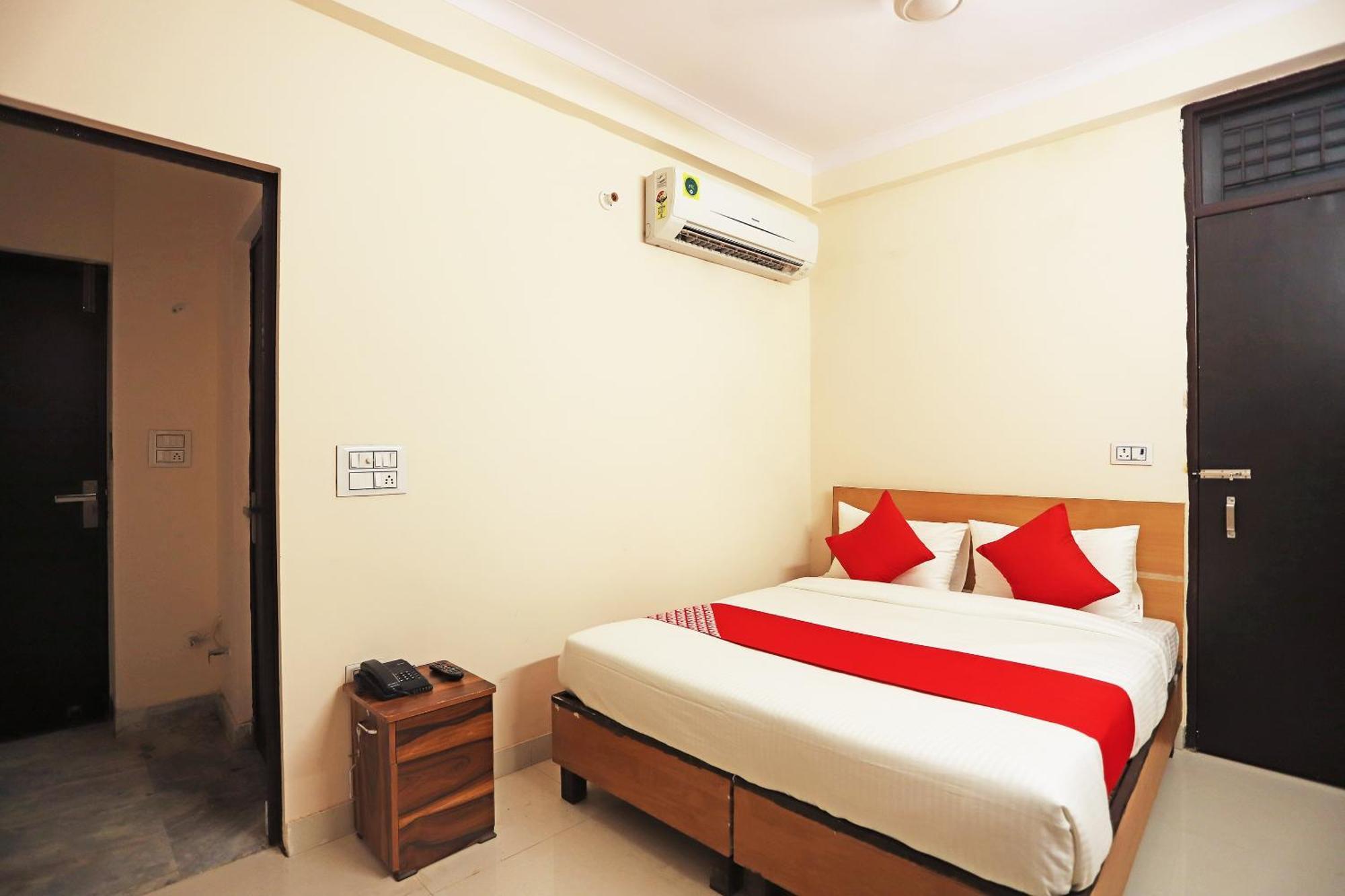 Hotel O Lal Residency Делі Екстер'єр фото