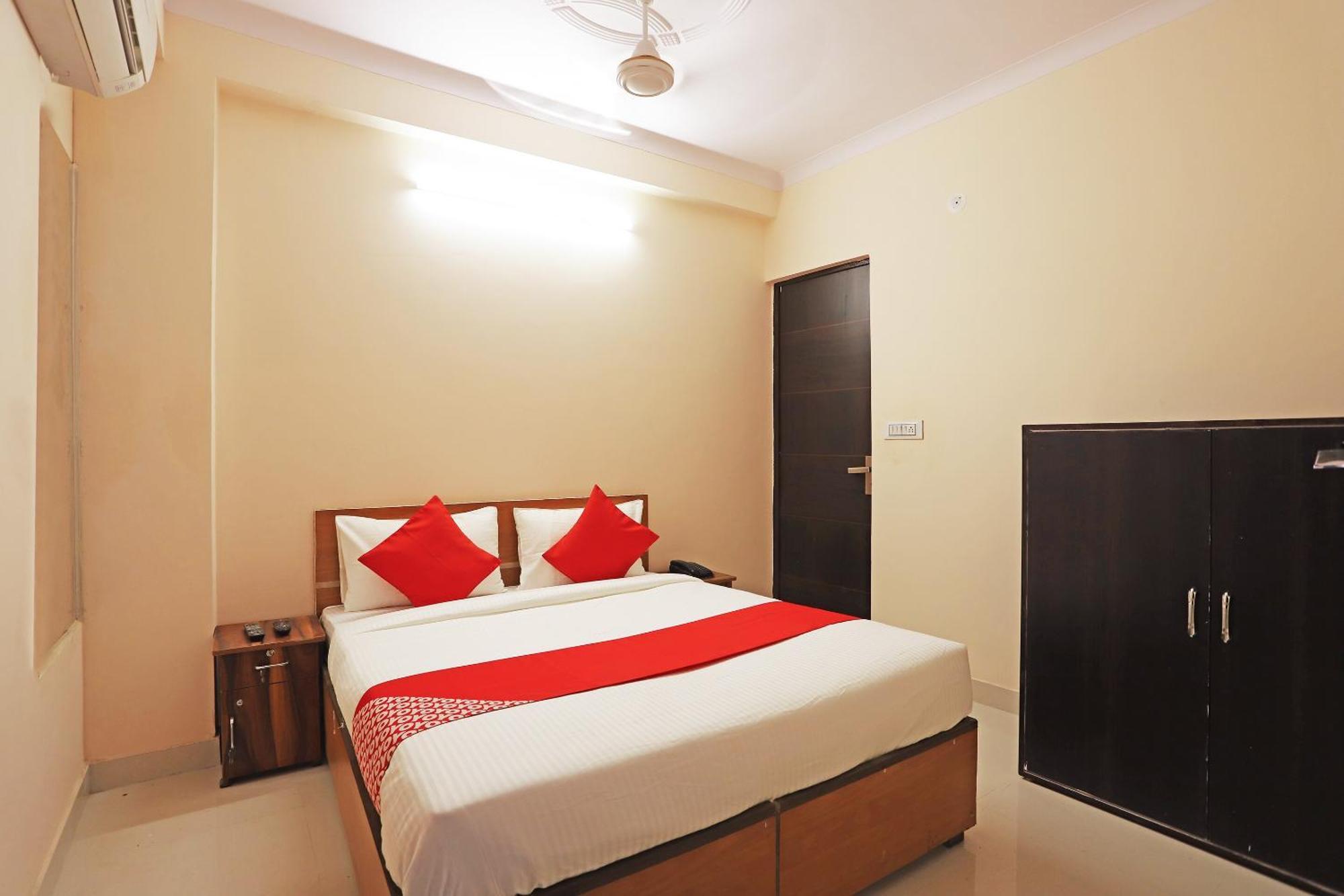 Hotel O Lal Residency Делі Екстер'єр фото
