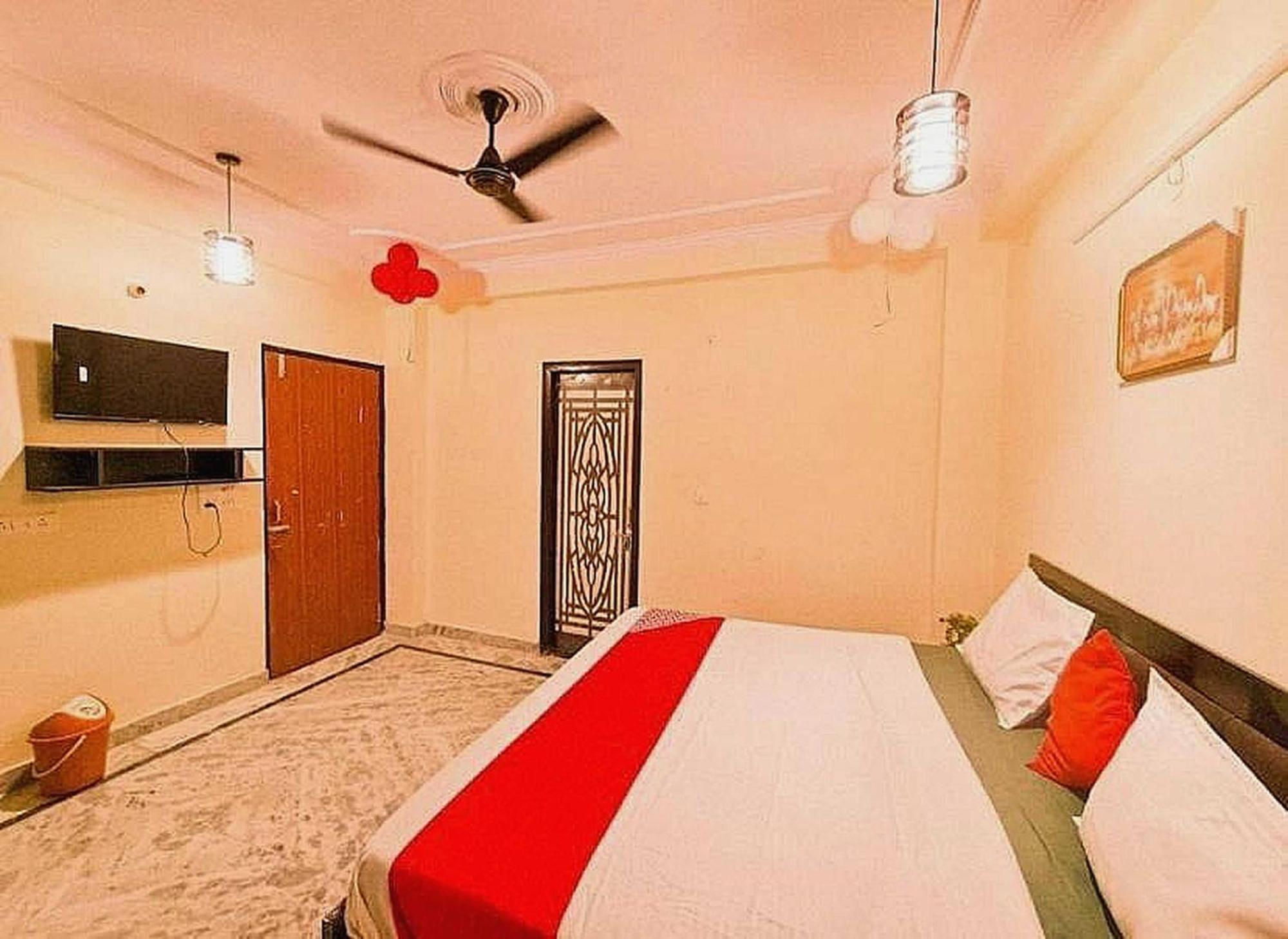 Hotel O Lal Residency Делі Екстер'єр фото